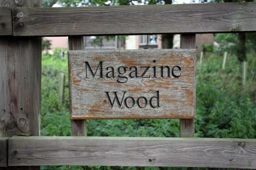 Bed & Breakfast Magazine Wood