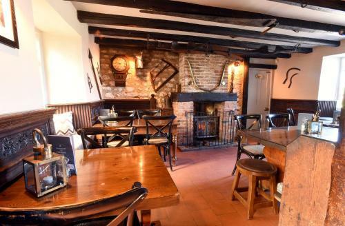 Hotel The Lifeboat Inn