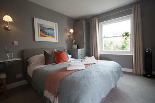 Hostal St Elmo Cottage