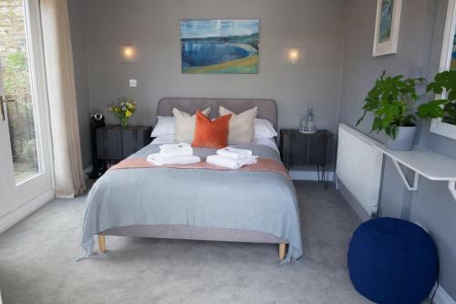 Hostal St Elmo Cottage