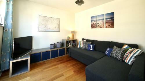 Let?s Unwind Cottages - The Salty Dog & Rock Lobster