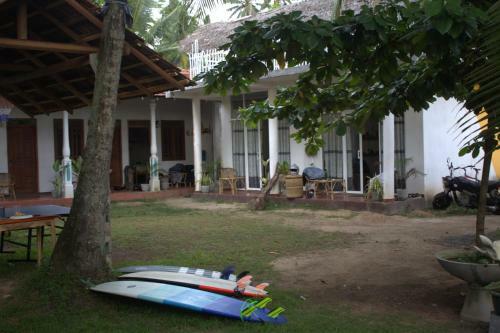 Hotel Lotus Surf House