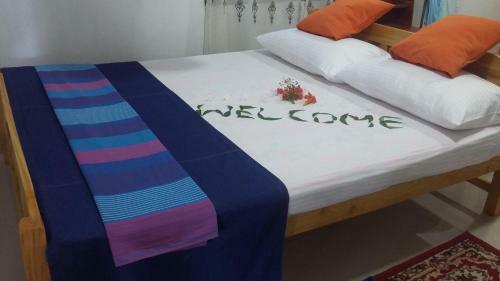 Hostal Oceanic White House