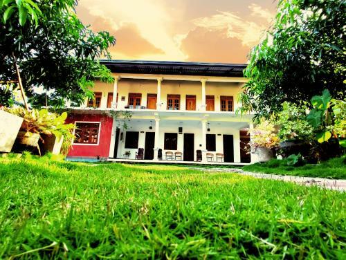 Hostal Geethani Tourists Home