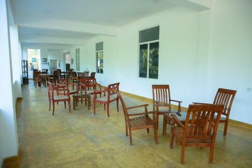 Glenloch Tea Factory Hotel