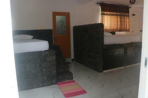 Hostal Tunnel Corner Guest