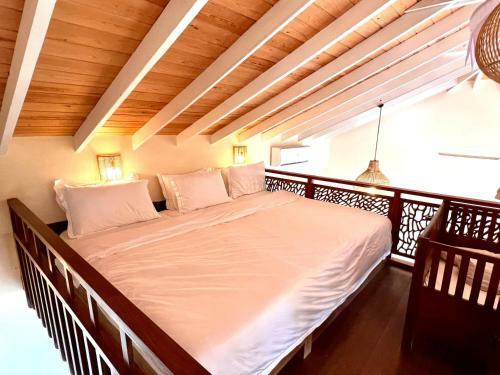 The Slow Vegan Hotel