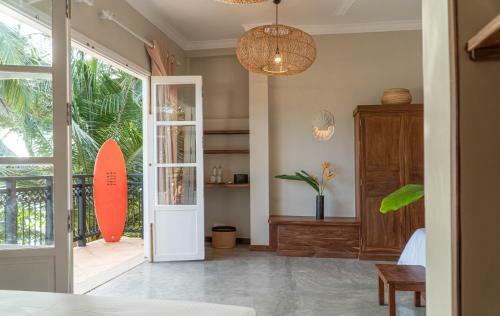 The Slow Vegan Hotel