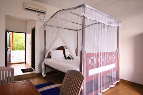 Hotel Surf View Mirissa