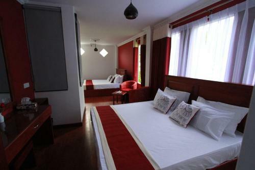 Hostal Windsor Residence