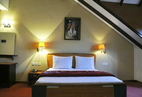 Stamford Star Hotel