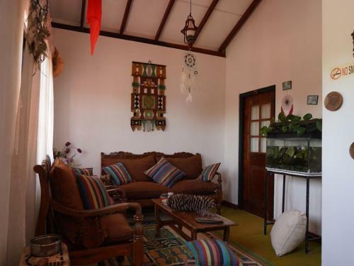 Hostal Redwood Homestay