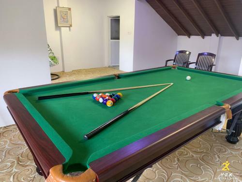 Hotel Y2k Holiday Home