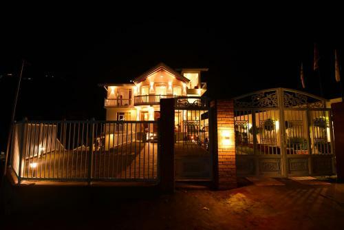 Hotel Twin Villa Red