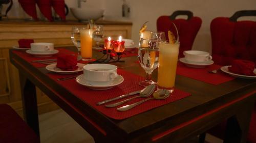 Hotel Twin Villa Red