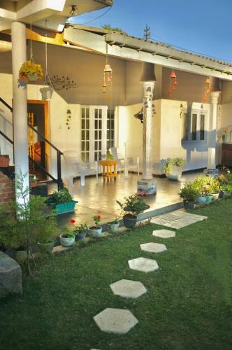 Hostal Rc Awkward
