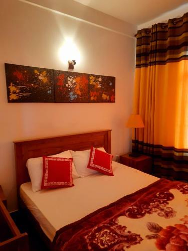Hotel White Vintage Bunglow