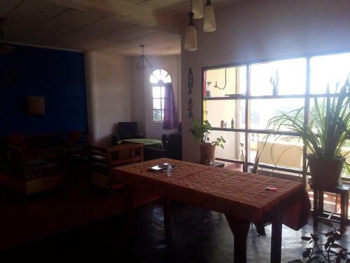 Hostal Anna Aja Guest Inn