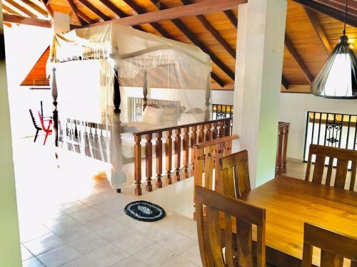 Villa In Waikkal Beach Negombo