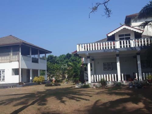 Villa In Waikkal Beach Negombo