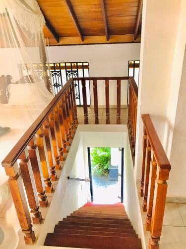 Villa In Waikkal Beach Negombo