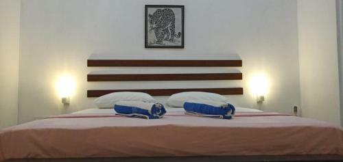 Hostal Petit Guest House