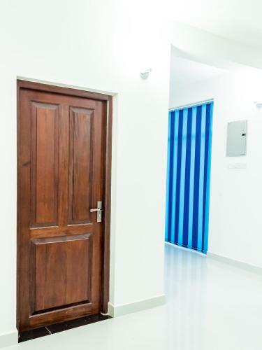 Hostal Royal City Inn