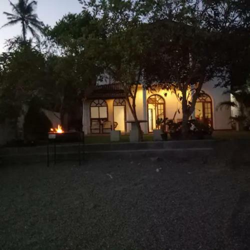 Villa White House Manor