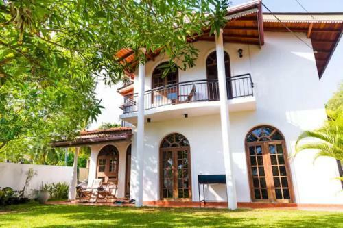 Villa White House Manor