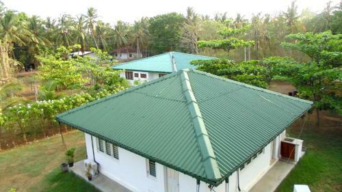 Bed & Breakfast Xaviers Nila Villa