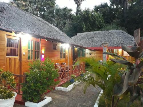 Hostal Feel Well Guest Inn