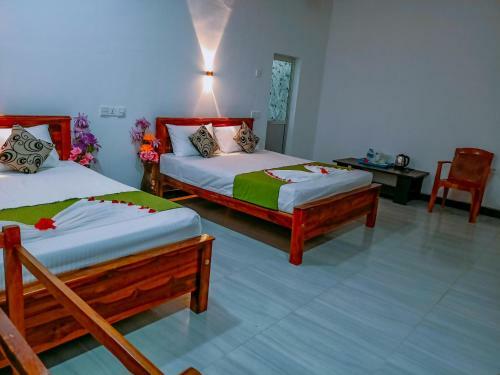 Hostal Mayura Lake