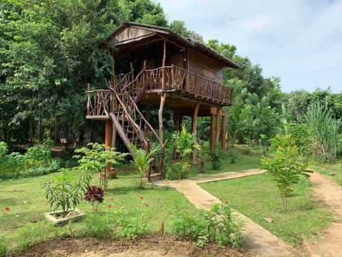 Hostal Sigiriya Rockgate Treehouse