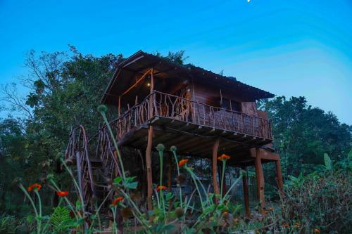 Hostal Sigiriya Rockgate Treehouse