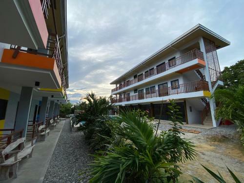 Hotel Cerca Parola Beach Resort