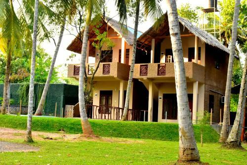 Hotel Pelican Lake