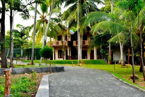 Hotel Pelican Lake