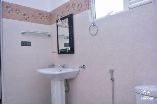 Hotel Samudra Beach Resort