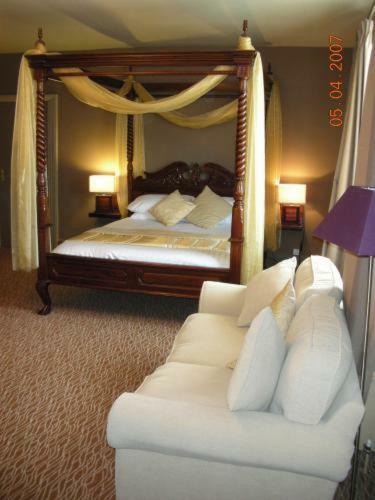 The White House Hotel