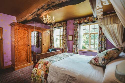 Hundred House Hotel