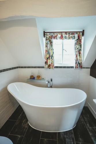 Hundred House Hotel