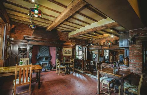 Hundred House Hotel