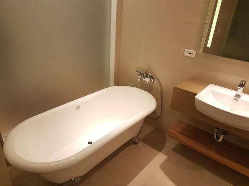 Ferra Hotel And Garden Suites