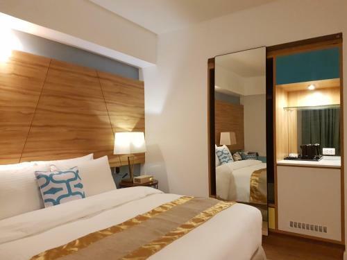 Ferra Hotel And Garden Suites