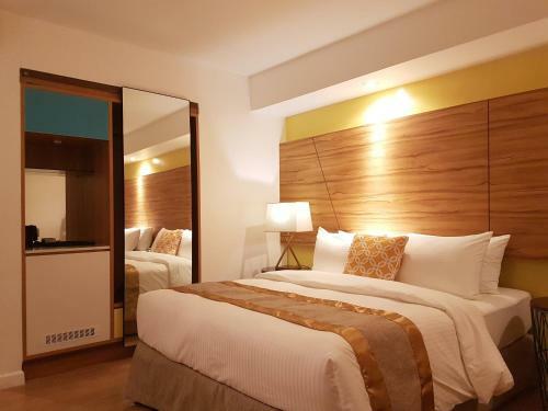 Ferra Hotel And Garden Suites