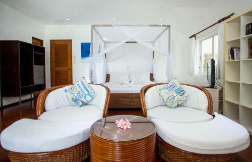 Villa Mabuhay Beach House