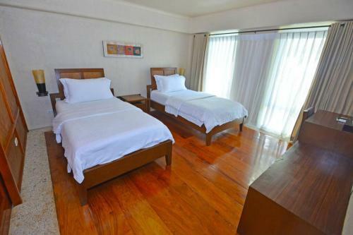 Mayumi Beach Villa