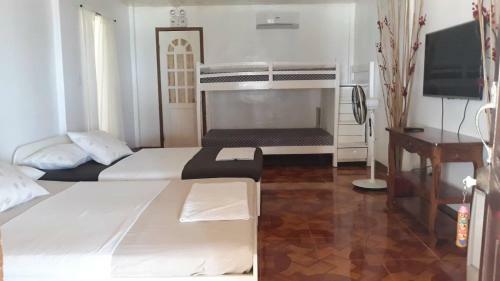 Hotel Marnin's Bora Place