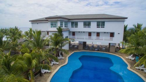 Hotel Bataan White Corals Beach Resort