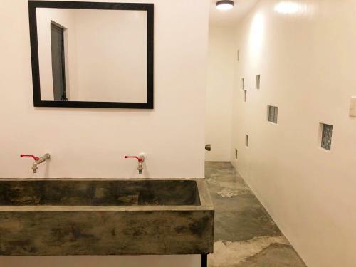Pig Dive Hostel Moalboal